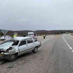 Tokat’ta otomobil traktöre çarptı: 6 yaralı